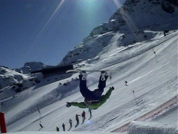 PWVideo 4.jpg - Holgi über Kopf